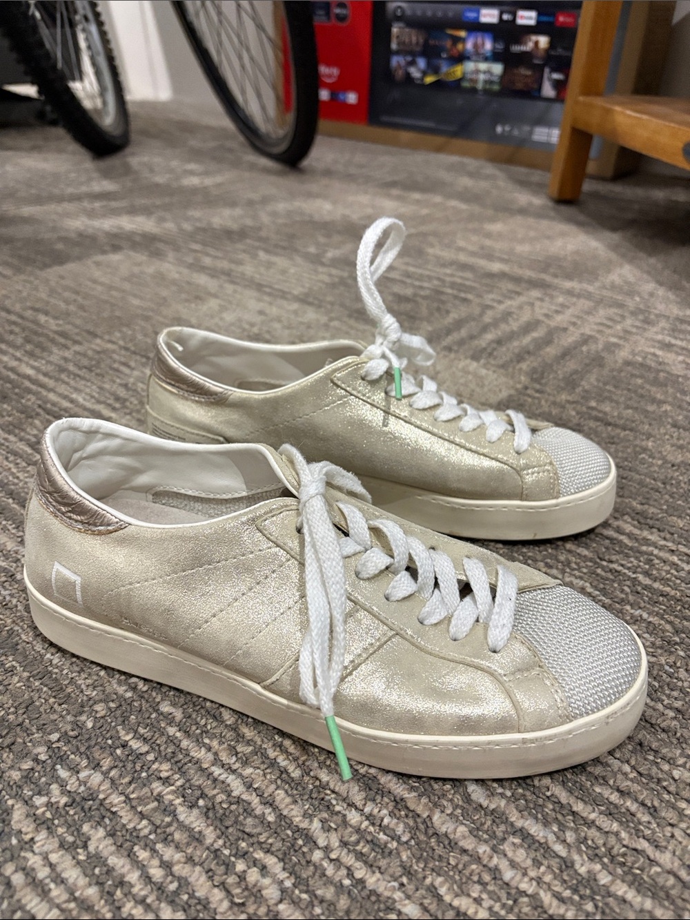 Metallic Champagne Women's Low-Top Sneakers
